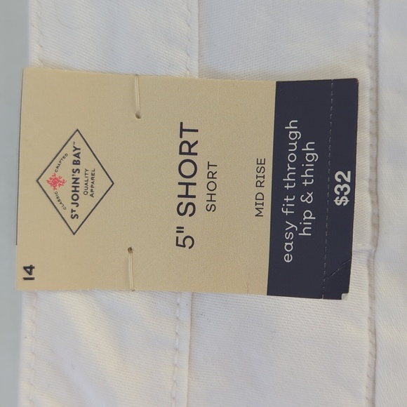 NWT St. John's Bay Mid-Rise Secretly Slender Pocket Shorts 14 White 5" Inseam - Picture 11 of 16